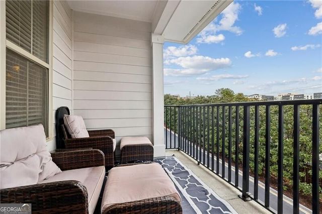 305 Le Gran Bend, Atlanta, GA 30328