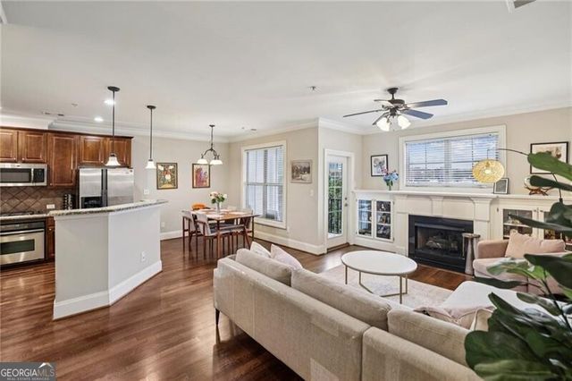 305 Le Gran Bend, Atlanta, GA 30328