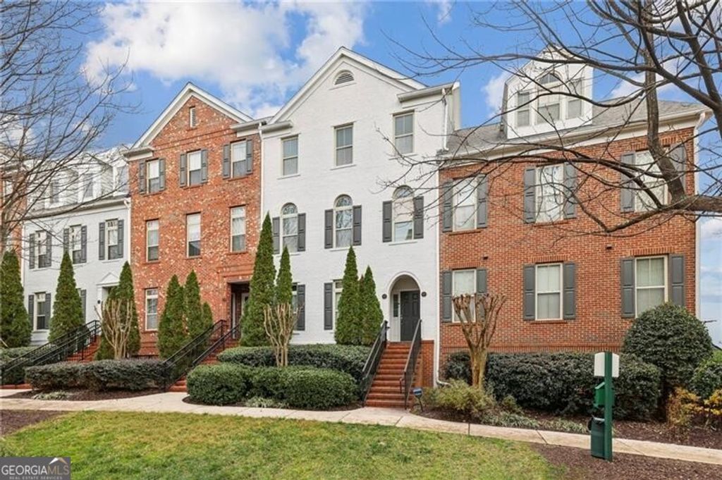 305 Le Gran Bend, Atlanta, GA 30328