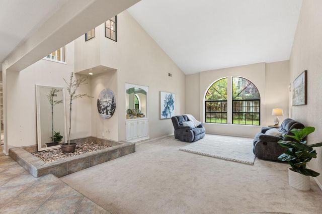 375 W Hagler Avenue, Fresno, CA 93711