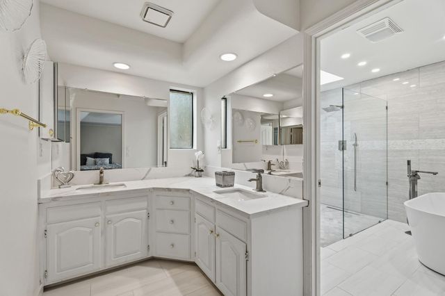 375 W Hagler Avenue, Fresno, CA 93711