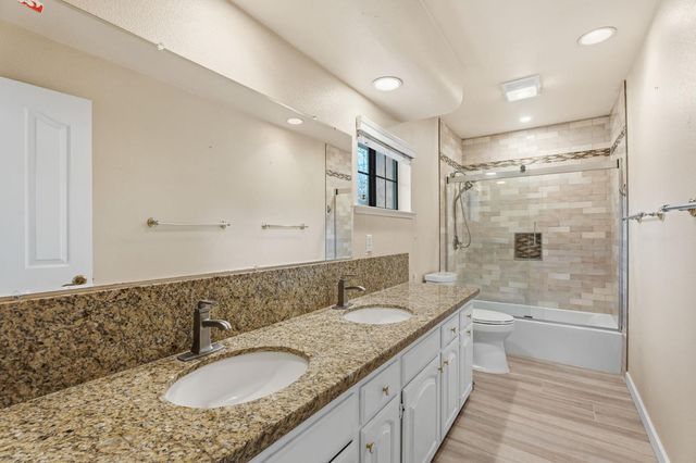 375 W Hagler Avenue, Fresno, CA 93711