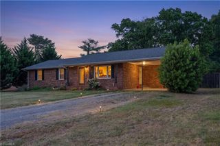 1012 H E Renegar Drive, Yadkinville, NC 27055