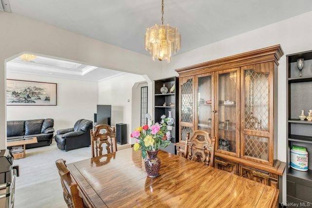 197 Emory Road, Mineola, NY 11501