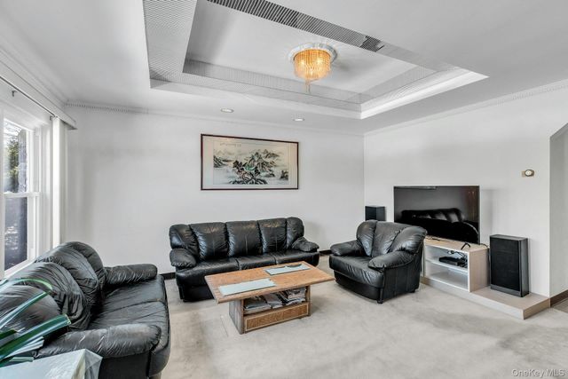 197 Emory Road, Mineola, NY 11501