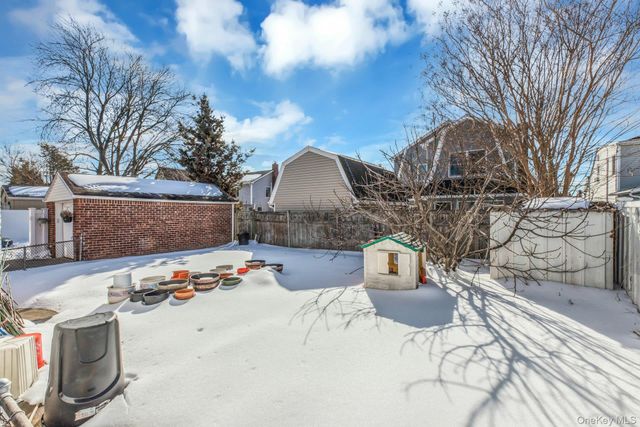 197 Emory Road, Mineola, NY 11501