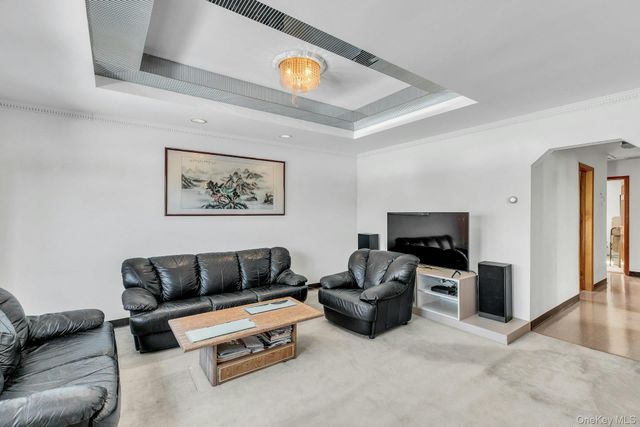 197 Emory Road, Mineola, NY 11501