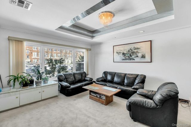 197 Emory Road, Mineola, NY 11501