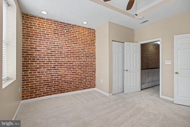 1 S EAST AVE, Baltimore, MD 21224