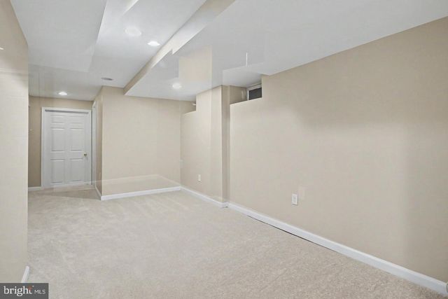 1 S EAST AVE, Baltimore, MD 21224