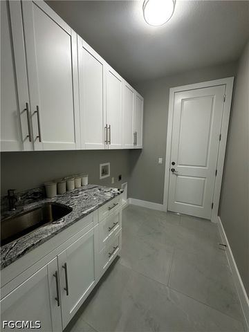 505 SW 15th TER, Cape Coral, FL 33991
