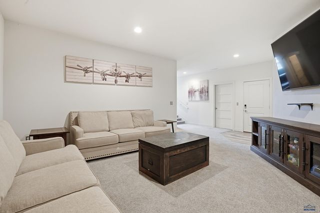 4503 PATRICIA ST, Rapid City, SD 57701