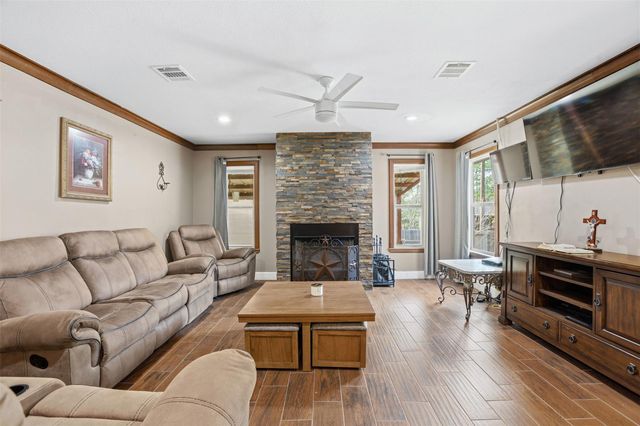 25436 Northampton, New Caney, TX 77357