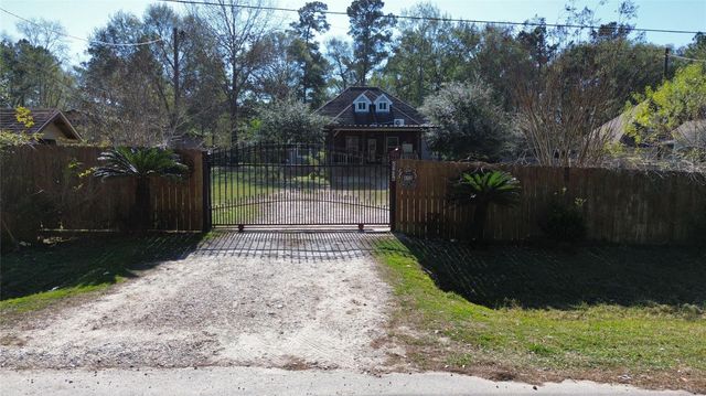 25436 Northampton, New Caney, TX 77357