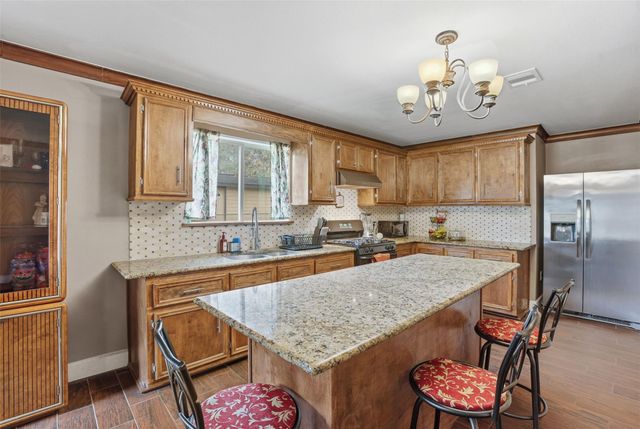 25436 Northampton, New Caney, TX 77357