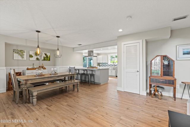 913 23RD Street N, Jacksonville Beach, FL 32250