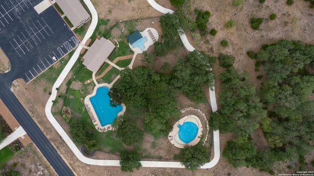 2649 Black Bear Dr, New Braunfels, TX 78132