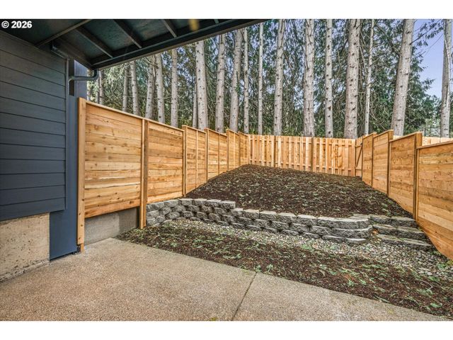 256 Nw MAWRCREST Ave, Gresham, OR 97030