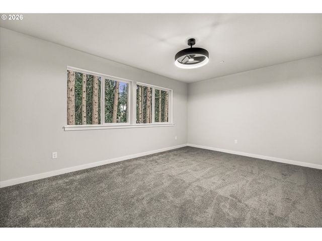 256 Nw MAWRCREST Ave, Gresham, OR 97030