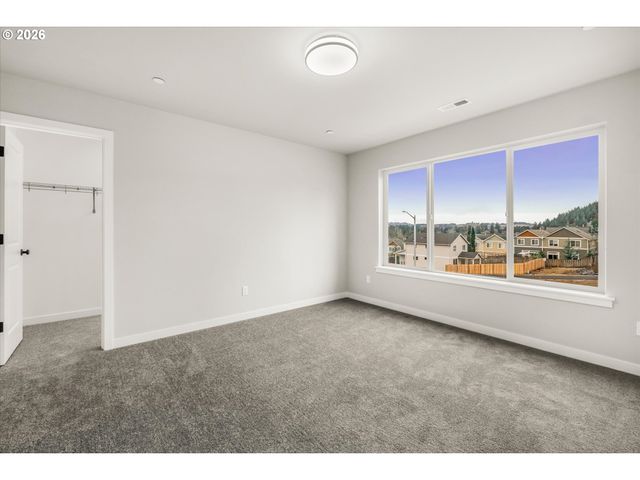 256 Nw MAWRCREST Ave, Gresham, OR 97030