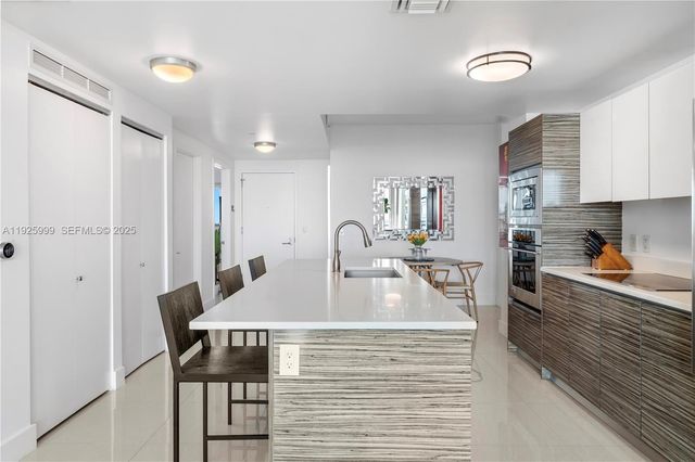 460 NE 28th St 2006, Miami, FL 33137