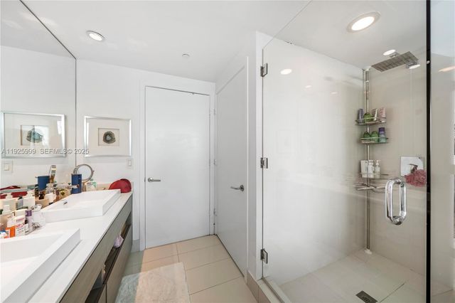 460 NE 28th St 2006, Miami, FL 33137