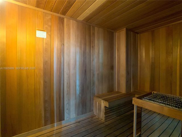 460 NE 28th St 2006, Miami, FL 33137