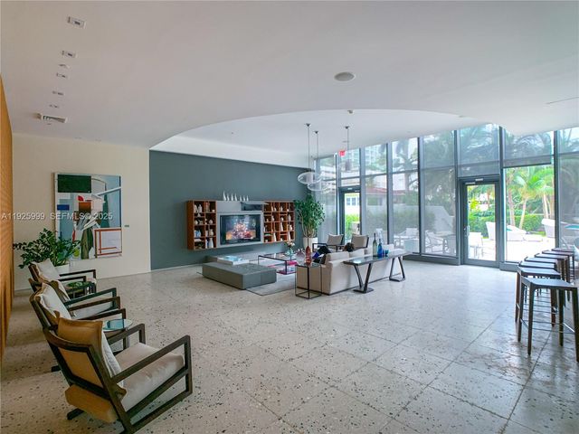 460 NE 28th St 2006, Miami, FL 33137