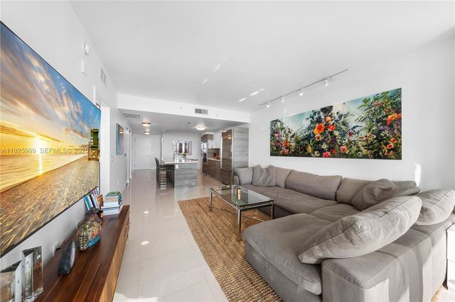 460 NE 28th St 2006, Miami, FL 33137