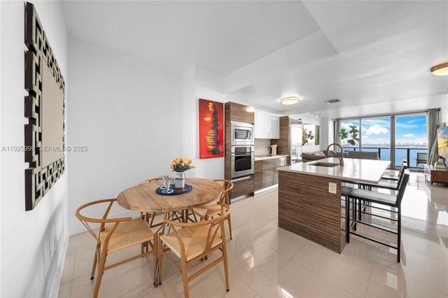 460 NE 28th St 2006, Miami, FL 33137