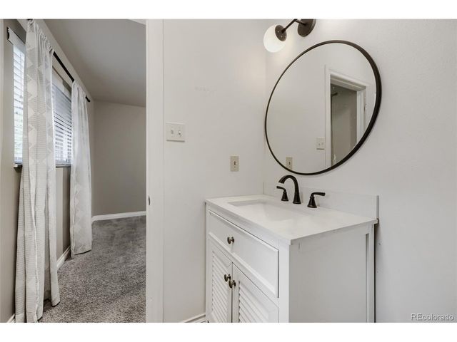1471 S Welch Ct, Lakewood, CO 80228
