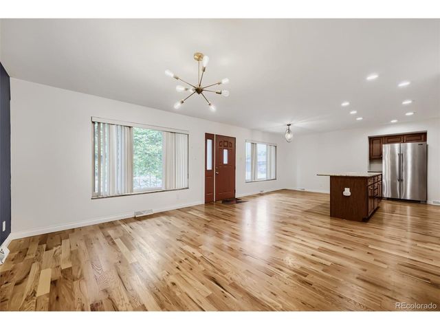 1471 S Welch Ct, Lakewood, CO 80228