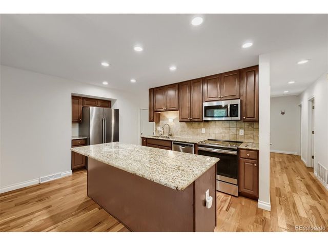 1471 S Welch Ct, Lakewood, CO 80228