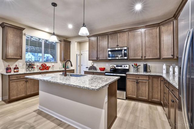 1287 Heather Ridge, Delhi Twp, OH 45233