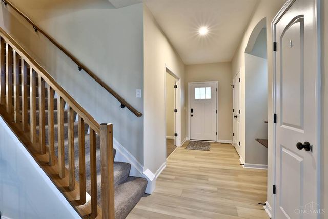 1287 Heather Ridge, Delhi Twp, OH 45233