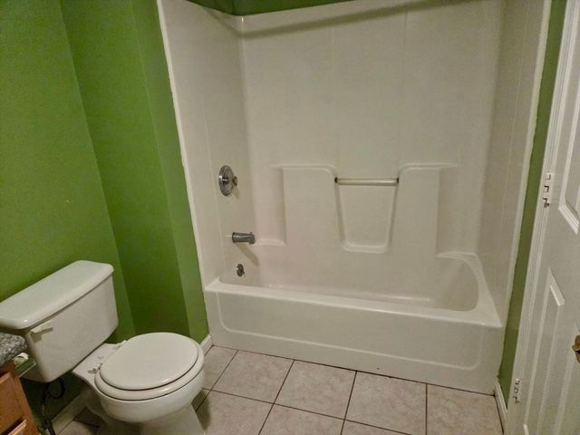 100 Nutting Rd E2, Westford, MA 01886