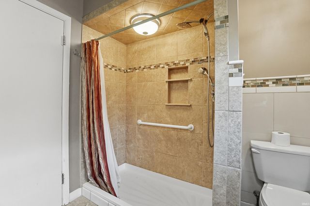 2441 Randall Road, Fort Wayne, IN 46804