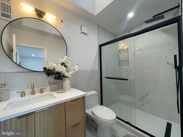 5342 N BROAD ST, Philadelphia, PA 19141