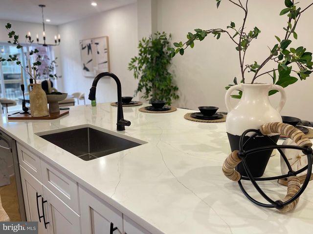 5342 N BROAD ST, Philadelphia, PA 19141