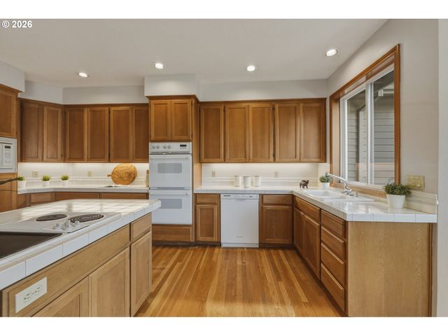 22215 Sw 102ND Pl, Tualatin, OR 97062