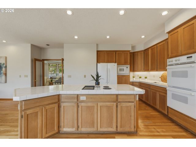 22215 Sw 102ND Pl, Tualatin, OR 97062
