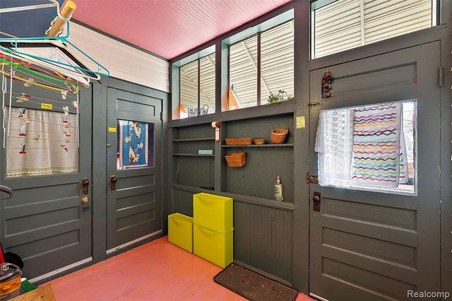 2700 Holmes Street, Hamtramck, MI 48212