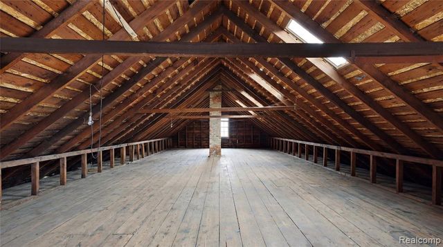 2700 Holmes Street, Hamtramck, MI 48212