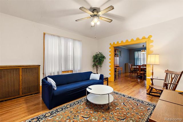 2700 Holmes Street, Hamtramck, MI 48212