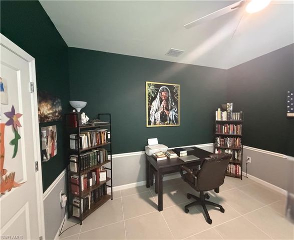1845 Amador CT, Naples, FL 34120