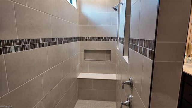 1845 Amador CT, Naples, FL 34120