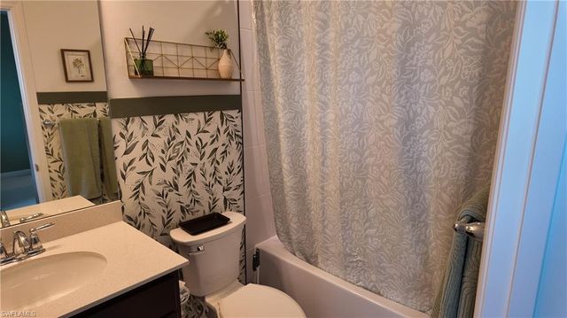 1845 Amador CT, Naples, FL 34120