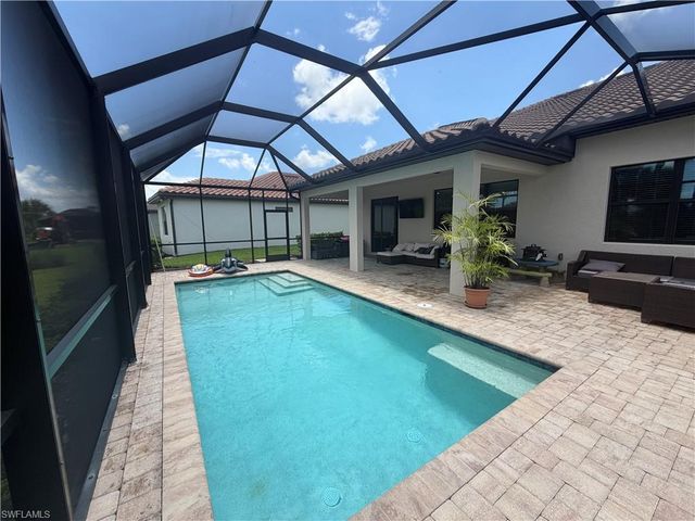 1845 Amador CT, Naples, FL 34120