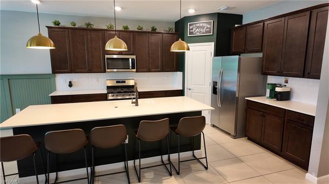 1845 Amador CT, Naples, FL 34120
