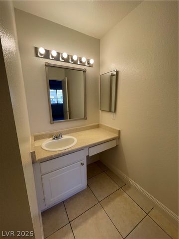 3151 SOARING GULLS Drive 1198, Las Vegas, NV 89128